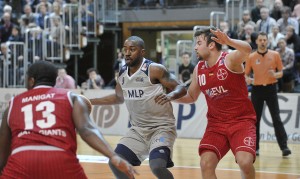 Ahmad Smith mit routiniertem Debüt im Heidelberger Trikto