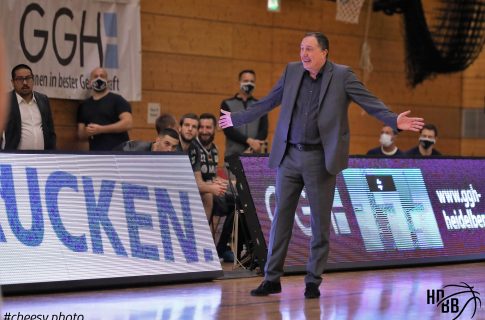 Heimspiele vor 750 Zuschauern