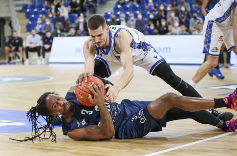 71:65 – Starke Verteidigung sichert wichtigen Heimsieg gegen Frankfurt