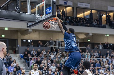 Bei den Bamberg Baskets wollen die MLP Academics voll dagegenhalten