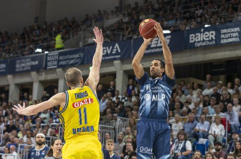 Wie hoch hängen die Körbe für die MLP Academics bei ALBA Berlin?