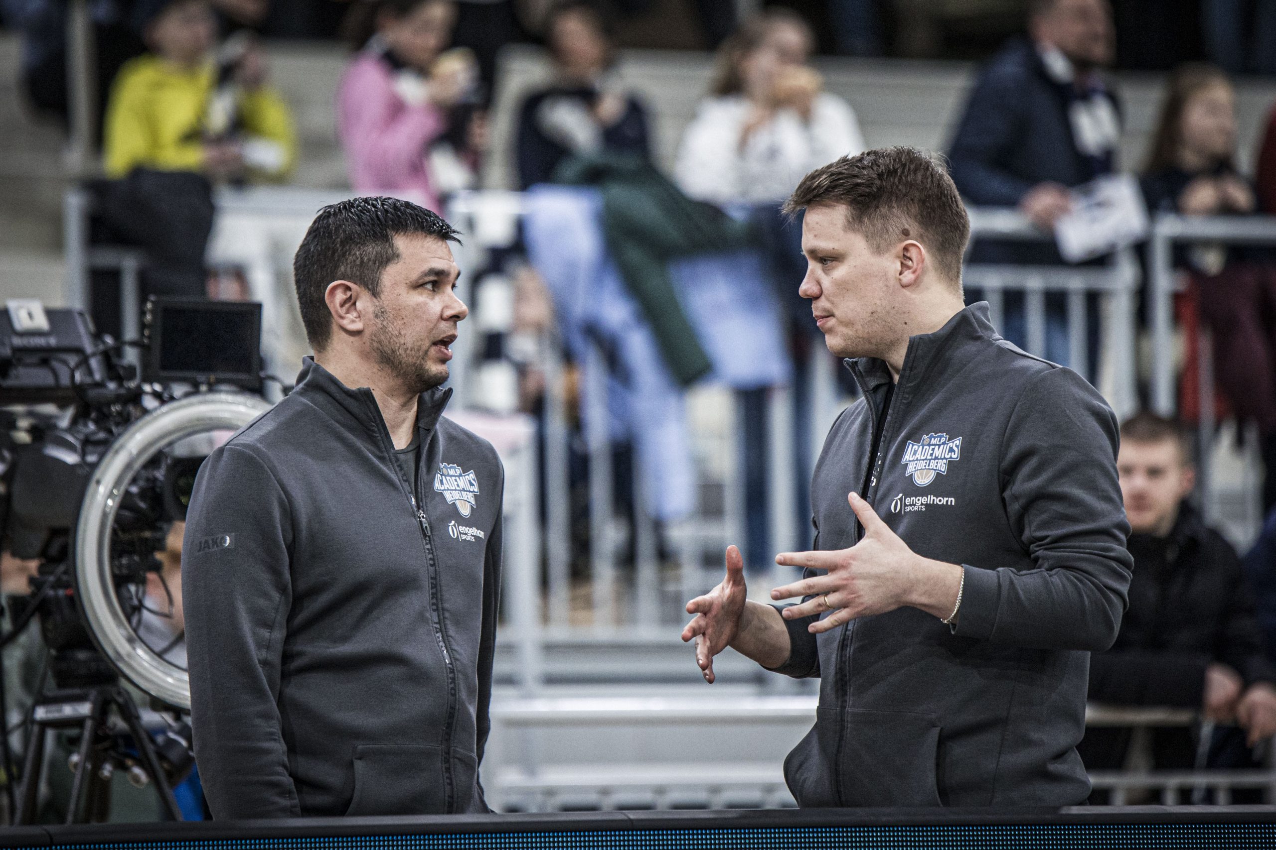 Courtgeflüster mit Alex Vogel - MLP Academics Heidelberg - Basketball ...
