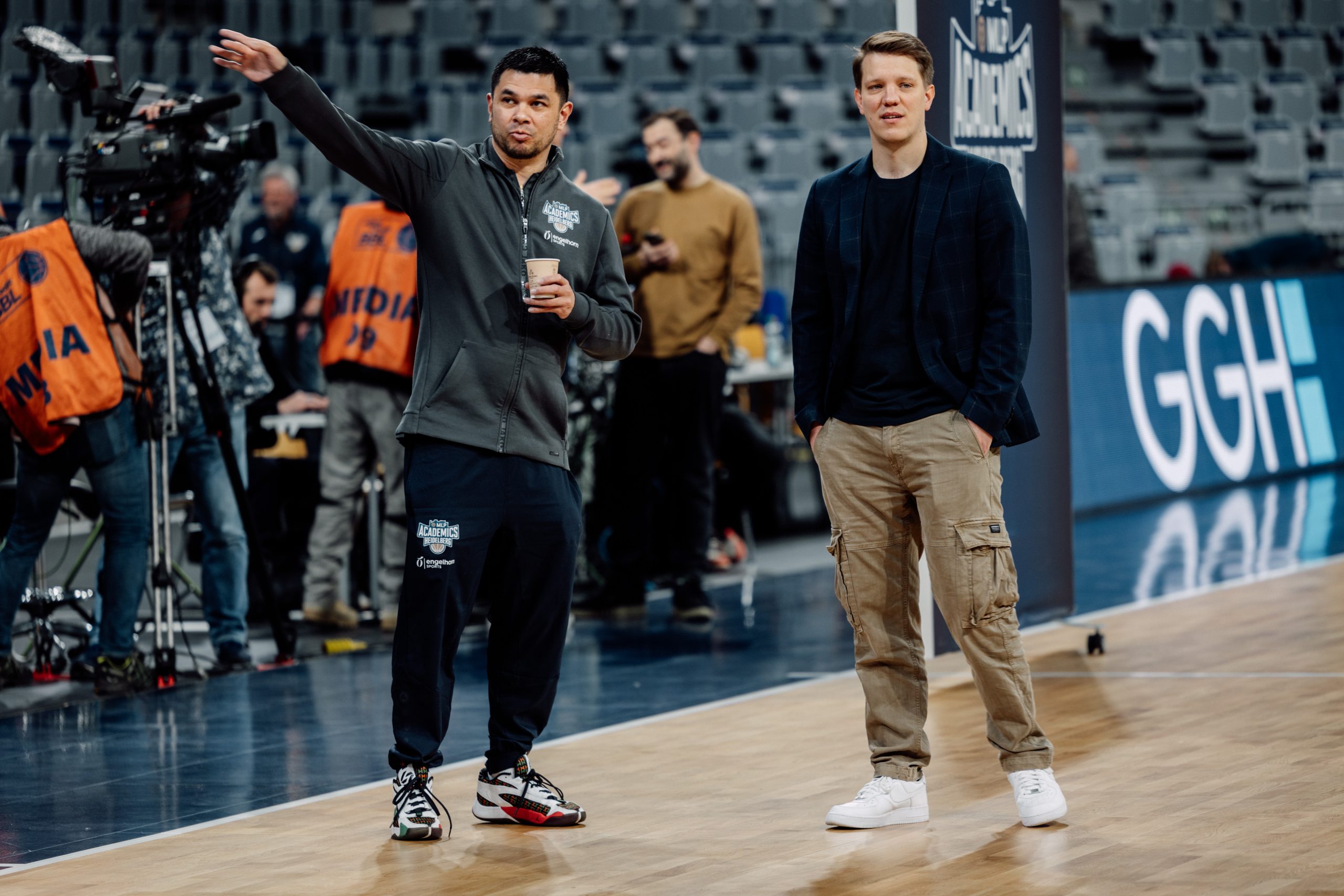 Courtgeflüster mit Alex Vogel - MLP Academics Heidelberg - Basketball ...
