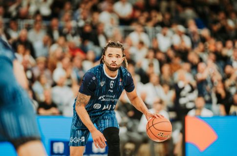 Michael Flowers verlässt MLP Academics