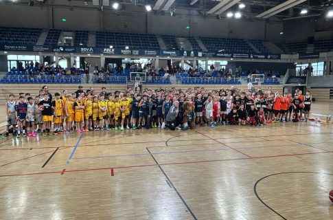 Basketball feiern auf der größten Bühne – MLP Academics Young Talents „Christmas“ Jam begeistert im SNP dome