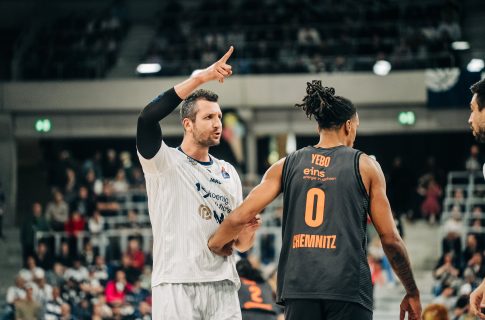 MLP Academics treffen vor FIBA-Break auf Chemnitz