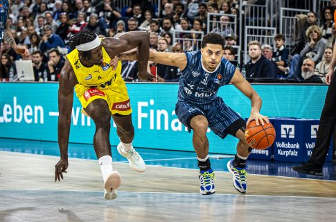 Auch Kevin McClain bleibt am Neckar