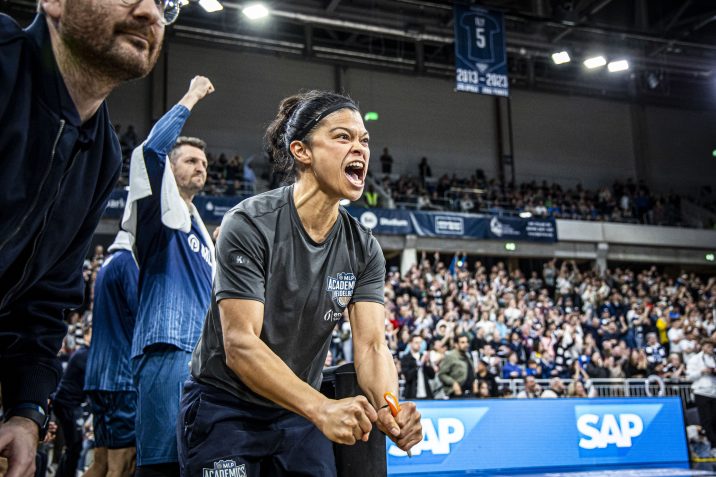 Zwei weitere Jahre Serena Benavente