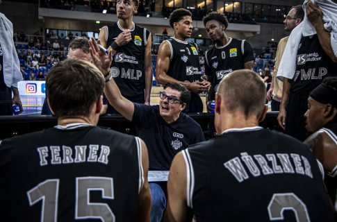 Netto BBL Pokal vs. EWE Baskets Oldenburg